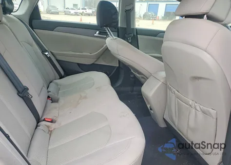 2017 Hyundai Sonata Se z USA, uszkodzony, nr VIN 5NPE24AFXHH560892